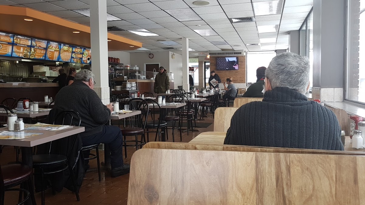 Restaurant Deli Plus-1